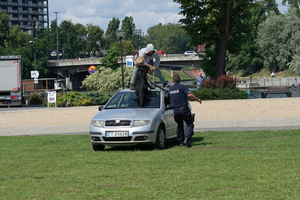 policyjny piknik na Wyspie Młyńskiej