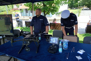 policyjny piknik na Wyspie Młyńskiej