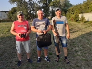 Policyjna drużyna biorąca udział w zawodach.