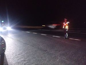 Kontrola drogowa policjantów WRD.