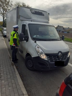 Działania na drogach policjantów drogówki.