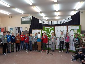 Uczestnicy apelu rozmawiają o przeciwdziałaniu krzywdzeniu dzieci