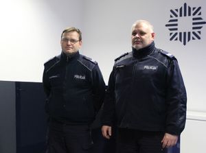 Policjanci drogówki, którzy prowadzili działania na miejscu kolizji
