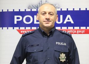 Policjant, który ratował osoby z płonącego mieszkania