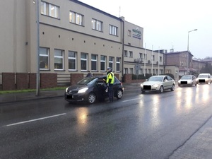 Policjanci kontrolowali jadących pojazdami