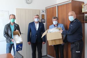 środki ochrony trafiły do policjantów