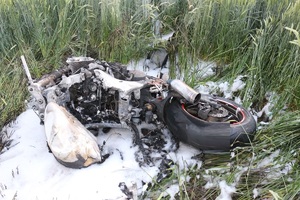 Motocykl uległ spaleniu