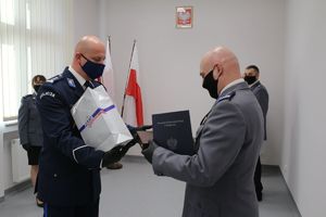 Komendant Wojewódzki składa podziękowania insp. Marcinowi Ratajczakowi za wieloletnia służbę