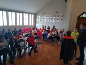 młodzież podczas spotkania
