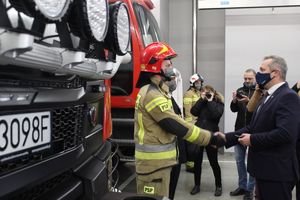 Strażacka zbiórka z udziałem gości i służb#6