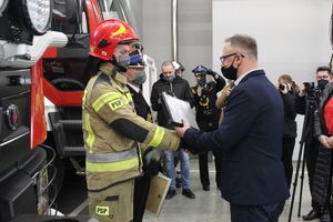Strażacka zbiórka z udziałem gości i służb#8