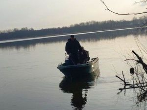 Policjant na łodzi