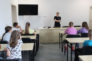 policjantka opowiada o odpowiedzialności