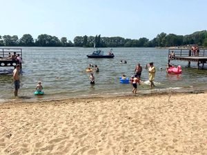 widok na plażę w Kruszwicy