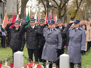 oddanie hołdu poległym