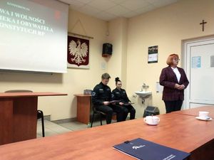 konferencje otwiera dyrektor szkoły
