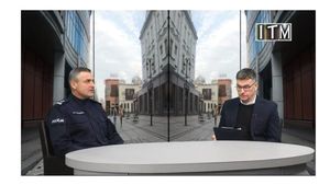 Komendant udziela wywiadu