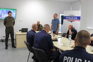 Policjanci i Państwowa Straż Łowiecka na wspólnym szkoleniu#1