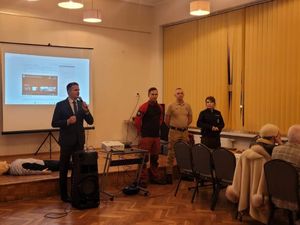 Policjanci edukują o zagrożeniach#3
