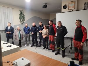Policjanci edukują o zagrożeniach#4