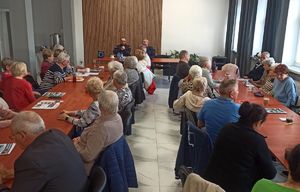 policjanci spotkali się z seniorami