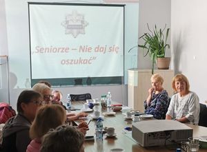 wszystkie zdjęcia spotkanie policjantów z seniorami