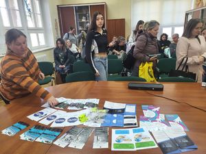 wszystkie zdjęcia spotkania policjantów z młodzieżą