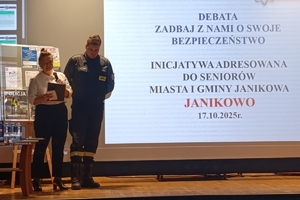 wszystkie zdjęcia dotyczą przebiegu debaty policyjnej z mieszkańcami