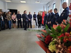 wszystkie zdjęcia pożegnanie policjanta z policją