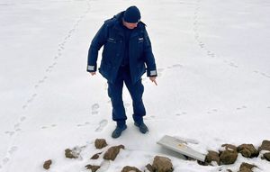 działania policjantów na zamarzniętych akwenach