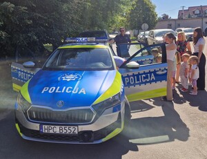 Policjanci edukuję dzieci